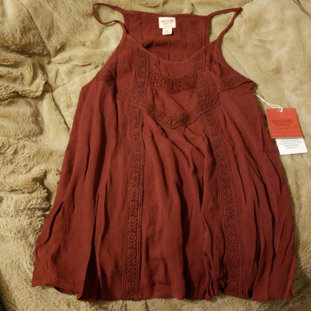 BRAND NEW, super cute, flowy tank top